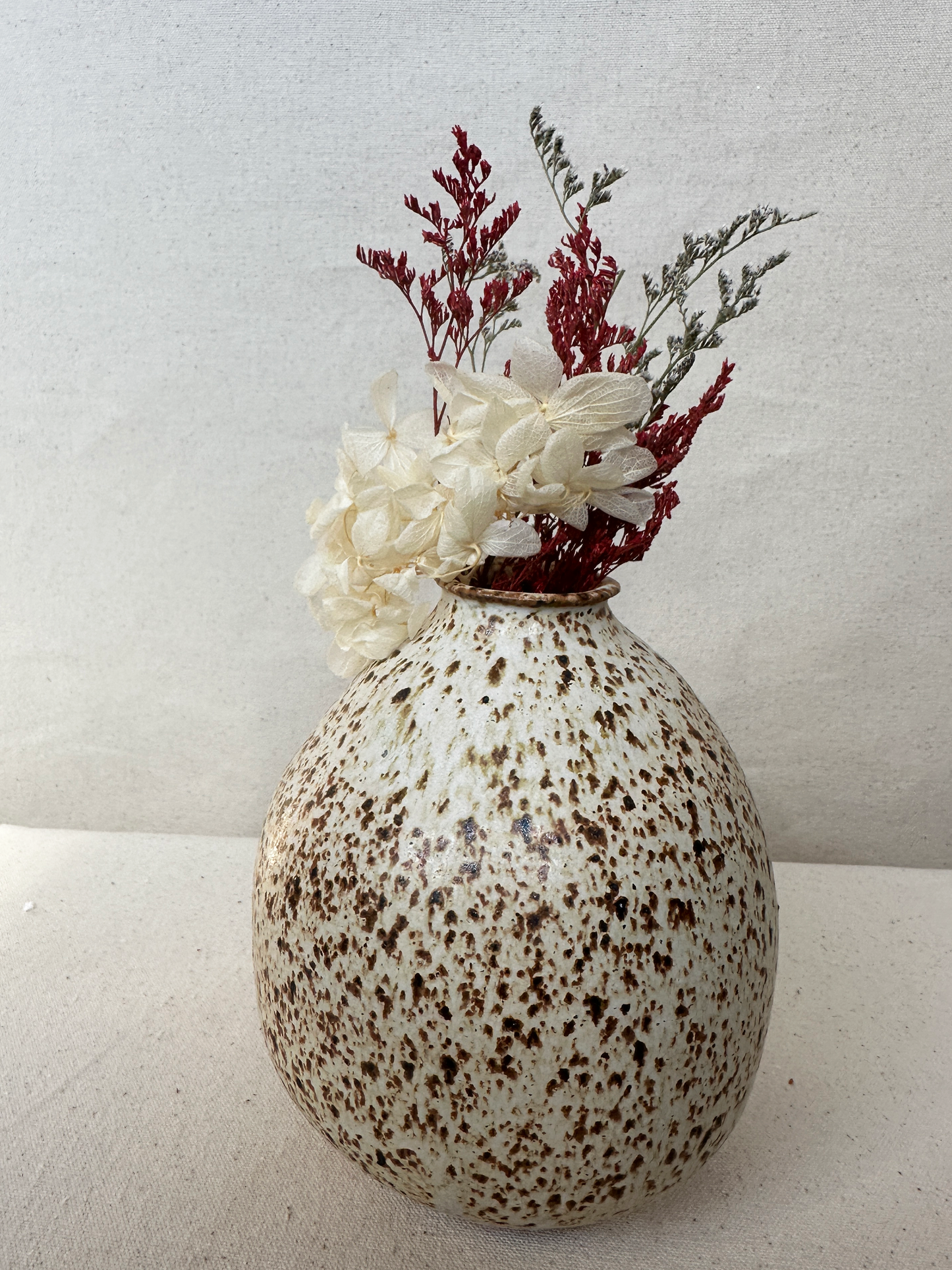 Pebble Round Vase
